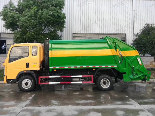 Howo 116hp 6M3 компактор