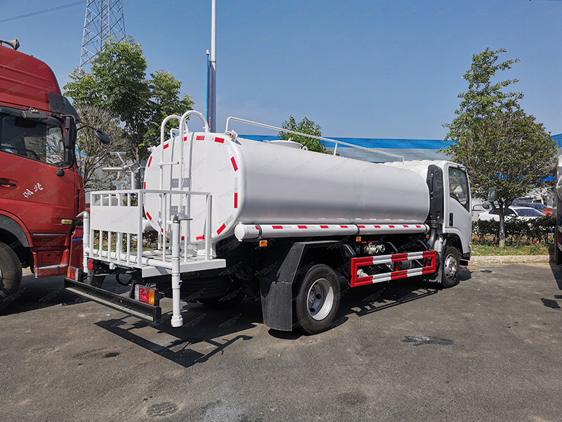 Isuzu 700p шүршигч